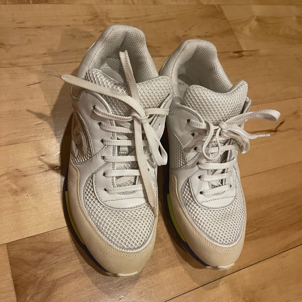 Authentic Chanel sneaker size 37.5